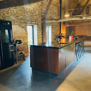 https://hoeve-appartement-aan-de-rand-van-maastricht-met-natuurzwembad.maastrichthotels.net